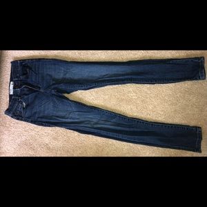 Women’s blue wash high rise skinny jeans